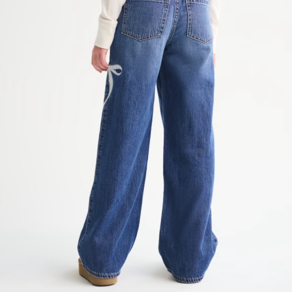 abercrombie kids - High Rise Ultra Wide-Leg Jeans with White Bow Accent - Picture 7 of 9